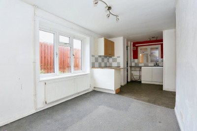 For Rent - 14 Willow Close-4