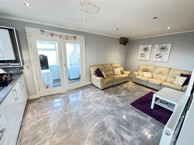 Leased 45 Bath Road-2