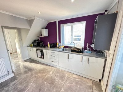 Leased 45 Bath Road-7