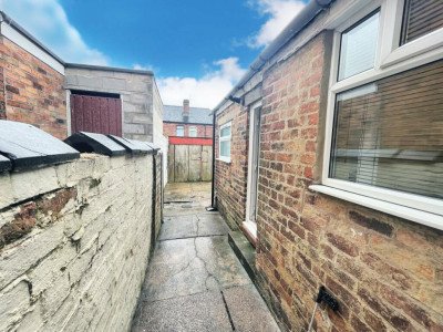 Leased - 43 Woodgate Street-8