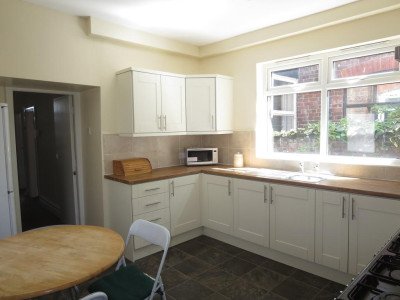 Leased - 14 St. Edmond Avenue-5