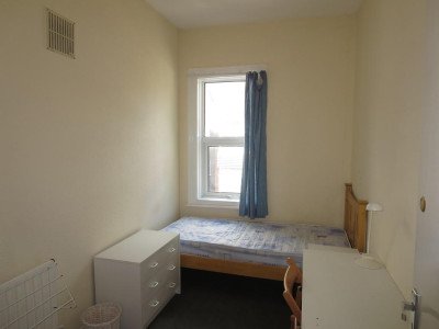 Leased - 14 St. Edmond Avenue-12