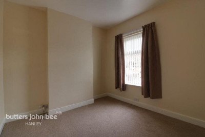 Lease - 8 Northwood Park Road-7