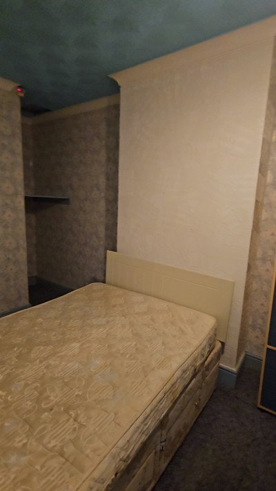 Leased - 53 Langley Street-11